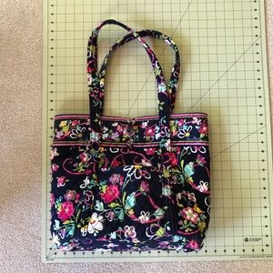 Vera Bradley Ribbons pattern Vera tote